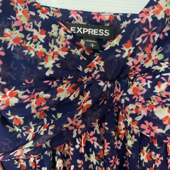 Express Floral Ruffle Tank Size S - Picture 2 of 4